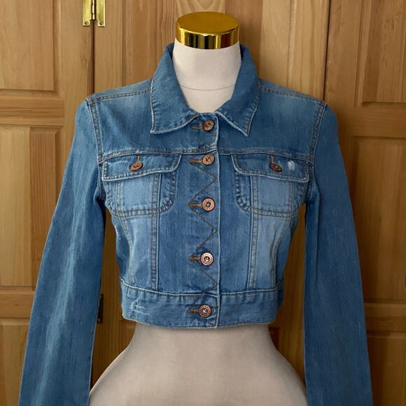 Old Navy Jackets & Blazers - Vintage Y2K Old Navy Cropped Denim Jacket Lightwash Stitch Detail 100 Cotton Y2K